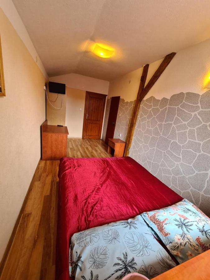 Gosciniec Halka Hostel Zwardoń Exterior foto