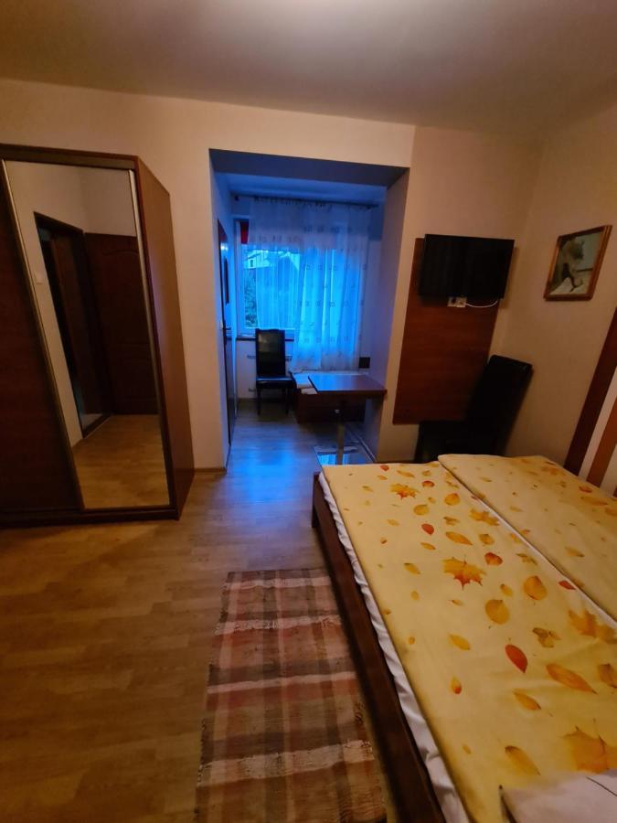 Gosciniec Halka Hostel Zwardoń Exterior foto